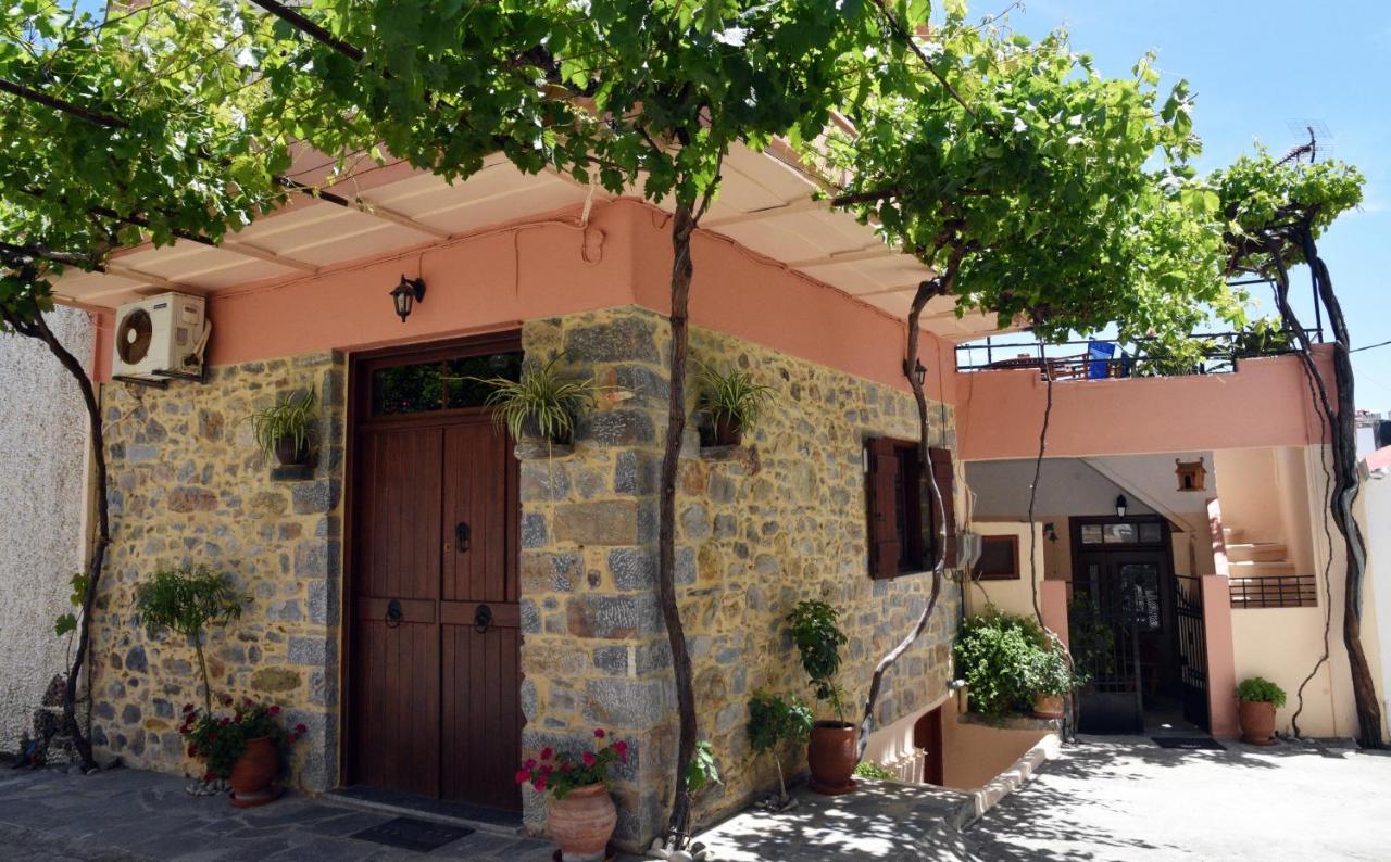 Traditional Residence With Terrace Latsida Esterno foto