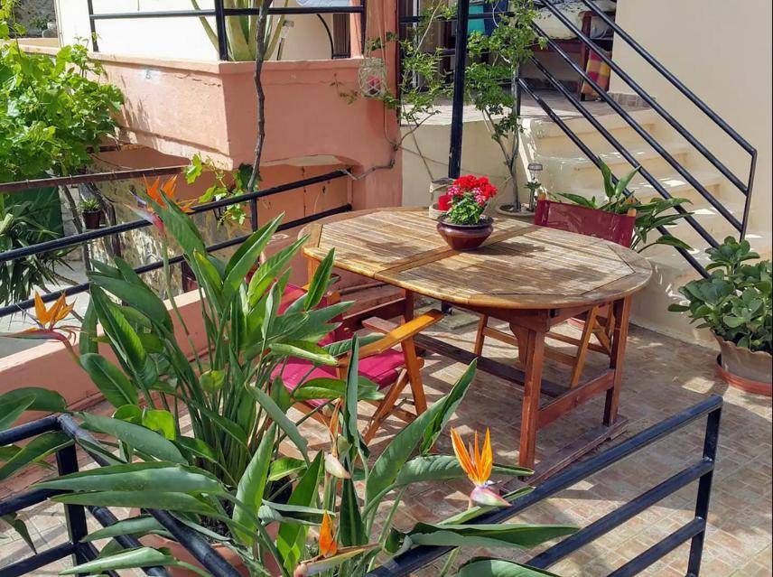 Traditional Residence With Terrace Latsida Esterno foto