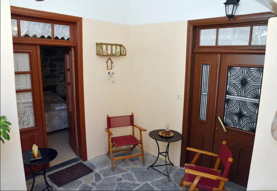 Traditional Residence With Terrace Latsida Esterno foto